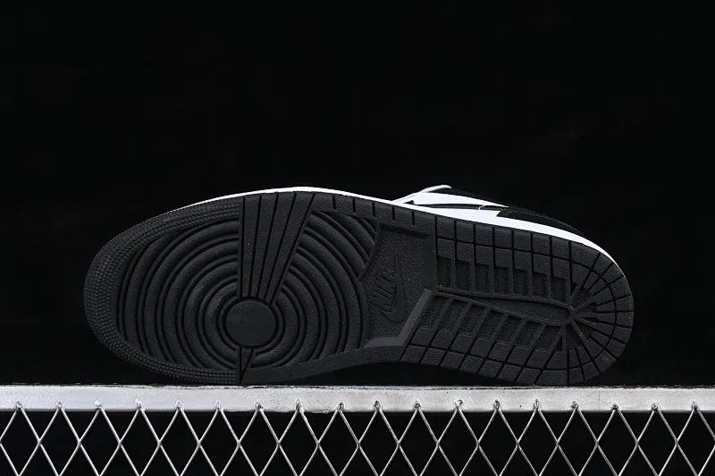All categories Air Jordan Jordan series basketball shoes Air Jordan 1 Low Air Jordan 1 Low AJ1 Joe 1 white gray black hook low-top retro culture basketball shoes 553558-045